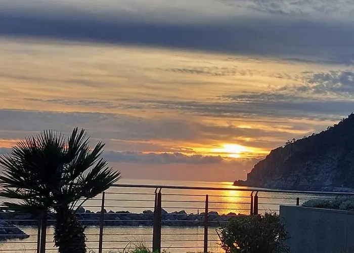 Flats Cinque Terre Moneglia