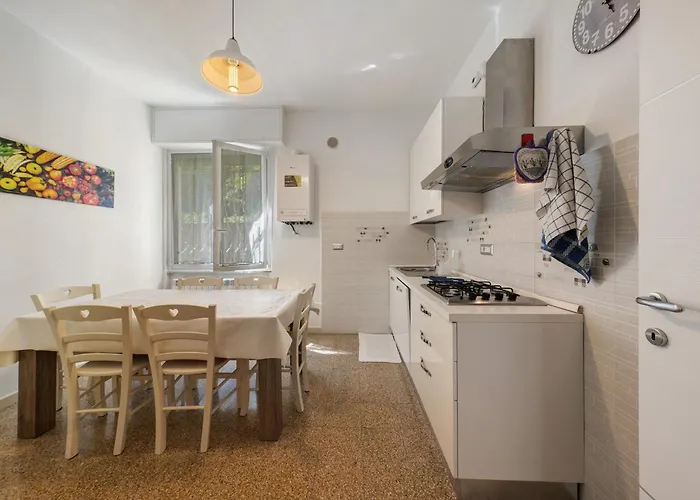 Flats Cinque Terre Moneglia