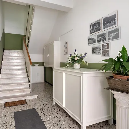 Flats Cinque Terre Apartment Moneglia