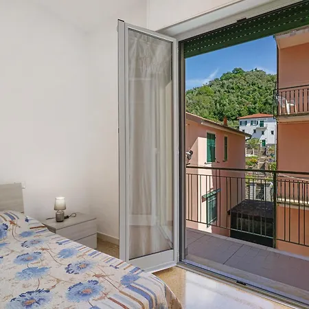Flats Cinque Terre Moneglia